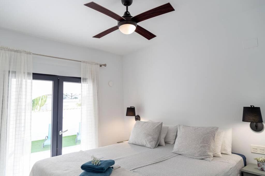Villa La Zenia 오리후엘라 외부 사진